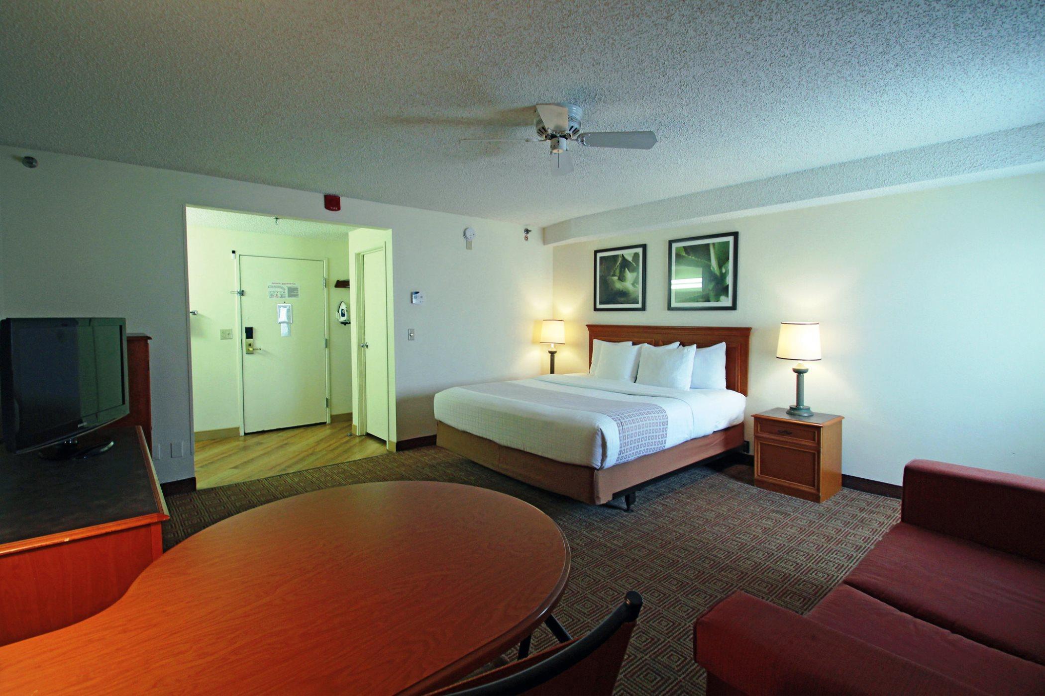 Hotel La Quinta By Wyndham Orlando South à Williamsburg Extérieur photo