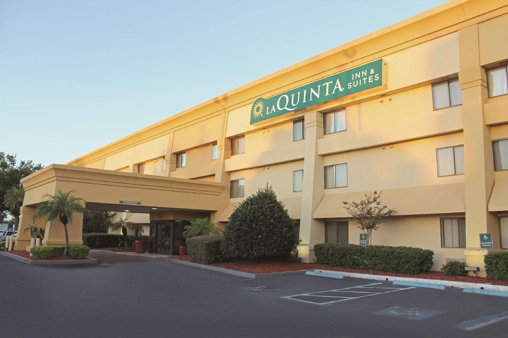 Hotel La Quinta By Wyndham Orlando South à Williamsburg Extérieur photo
