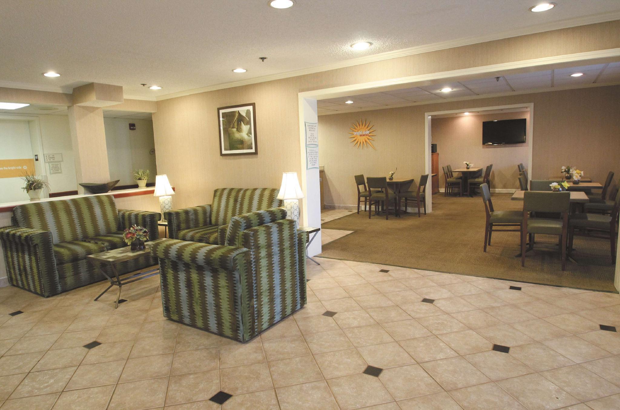 Hotel La Quinta By Wyndham Orlando South à Williamsburg Extérieur photo